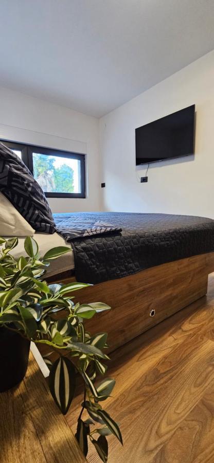 Betty Apartments Borik - Whole Ground Floor Rovinj Luaran gambar